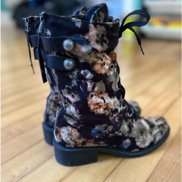 Sam Edelman Black Floral Print Lace Up Moto Combat Boots Size 8 - Picture 7 of 9